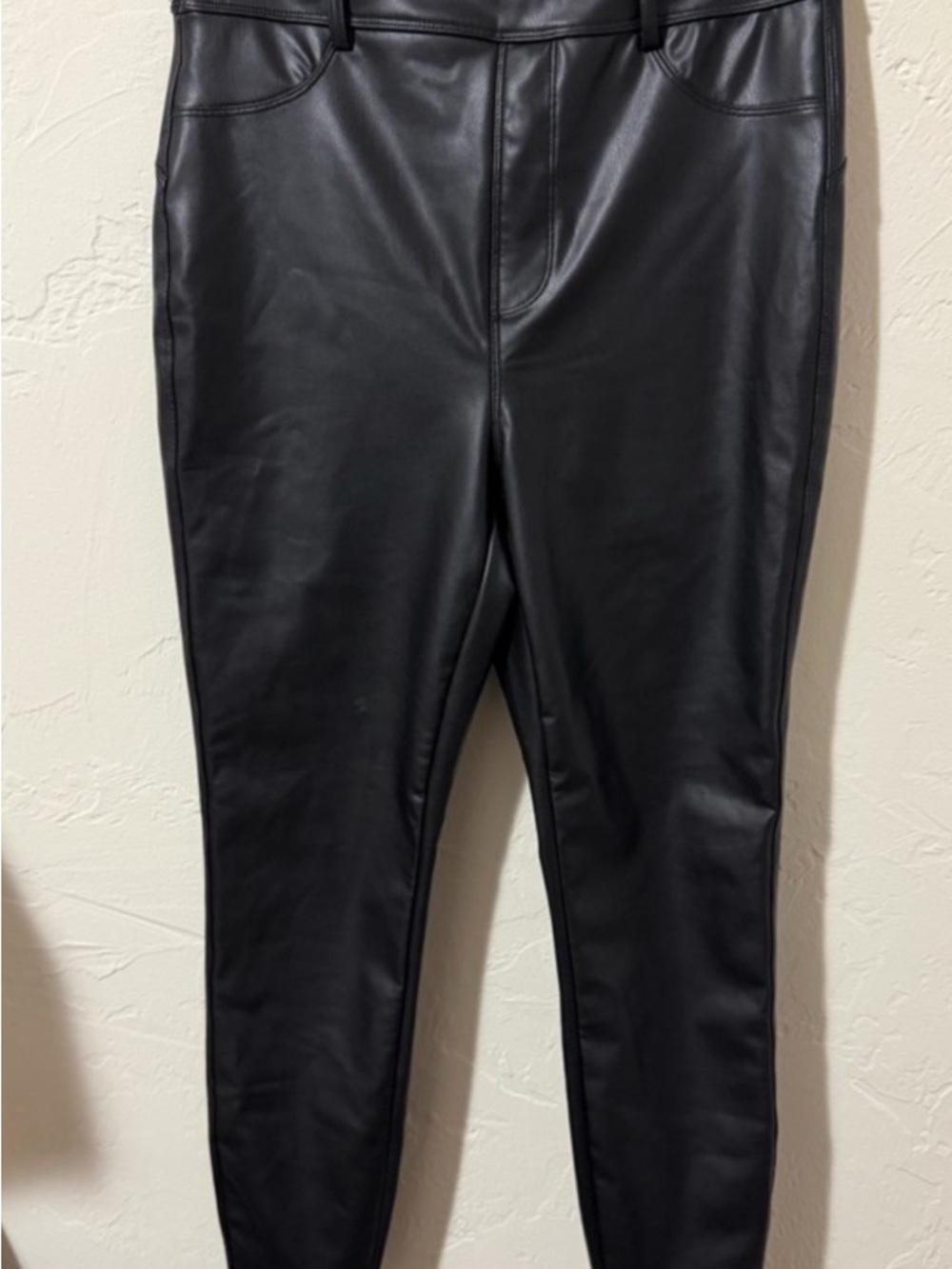 HALARA Black Faux Leather Leggings